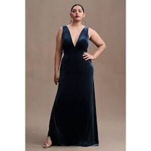 Jenny Yoo Velvet Formal Event Dress Plunging Neck Plus Blue Column Women 16